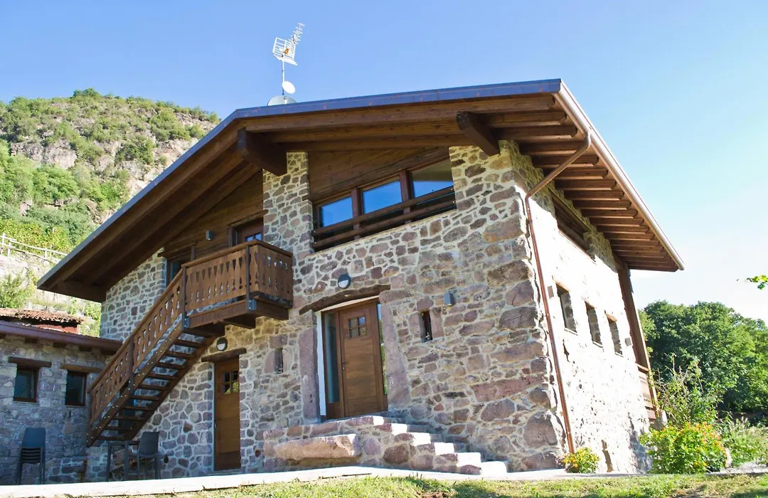 Agriturismo Ruc Del Lac-1